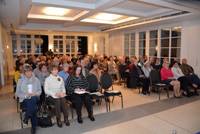 Volles Haus im Schl�sschen