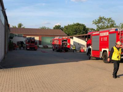 22.05.2019: �bung der Feuerwehr Limburgerhof auf einem Aussiedlerhof
